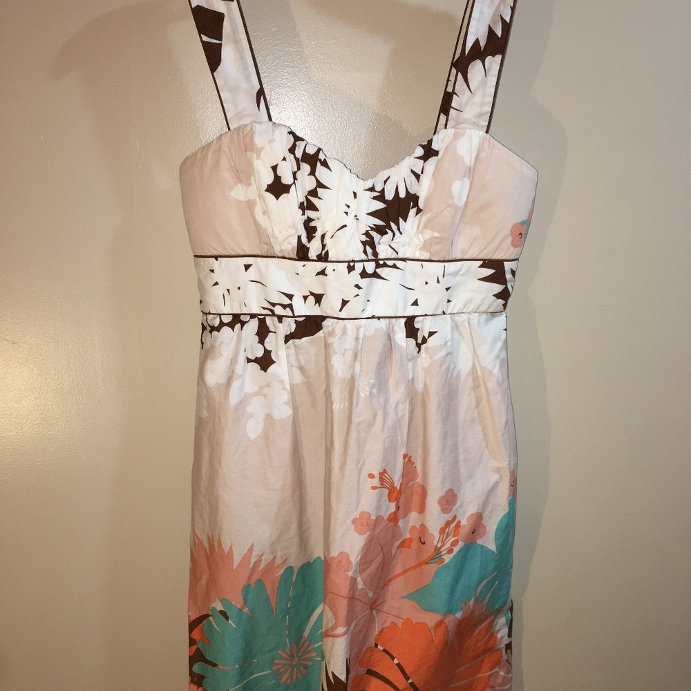 womans summer dress
